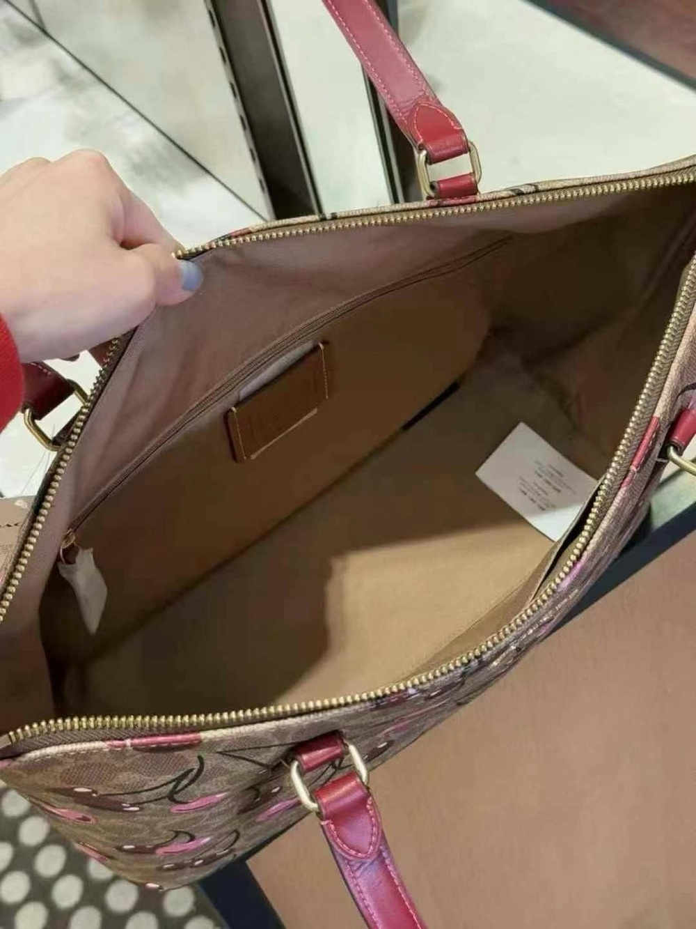 COACH CAA71 Gallery Tote Bag In Signature Canvas With Cherry print - Picture 7 of 7